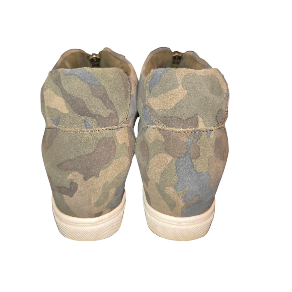 Blondo Glenda Waterproof Green Camo Suede Zip Up Wedge Hi-Top Sneakers Size 10 — image 4 of 8